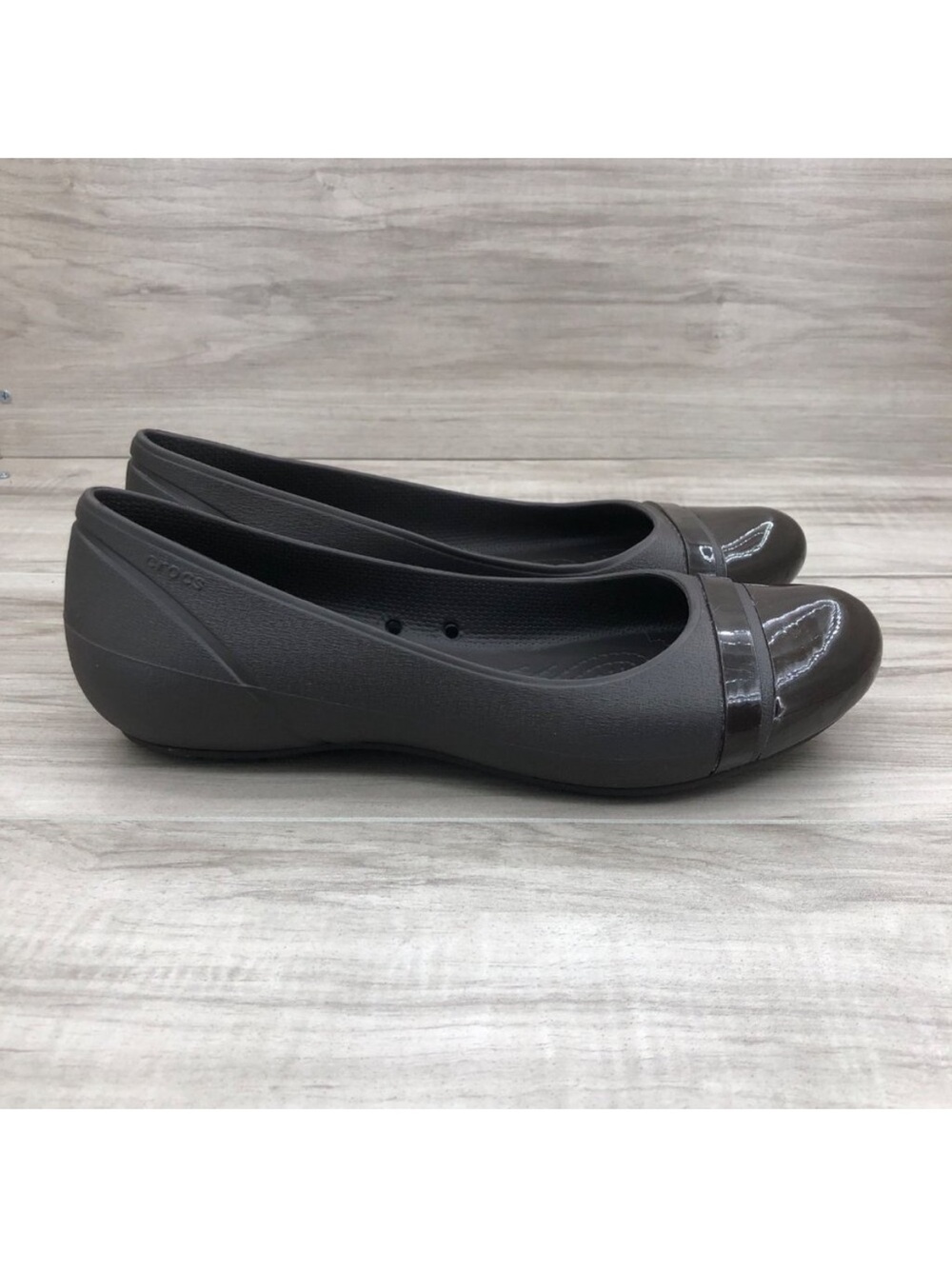 Crocs Flats Womens 9 Alice Brown Rubber Slip On Shoes